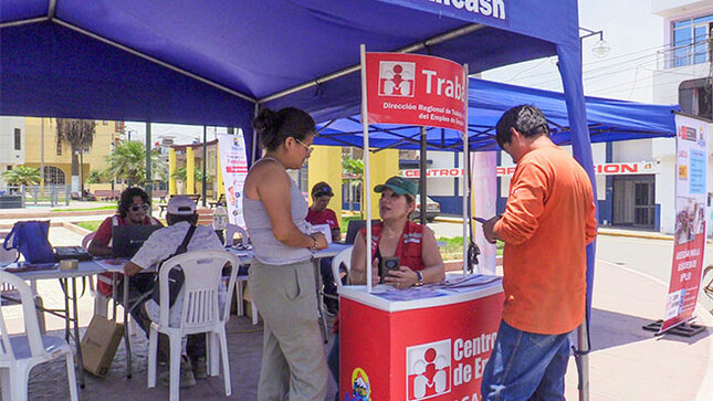 Atención de DIRETRA en la Plaza Mayor de San Jacinto 