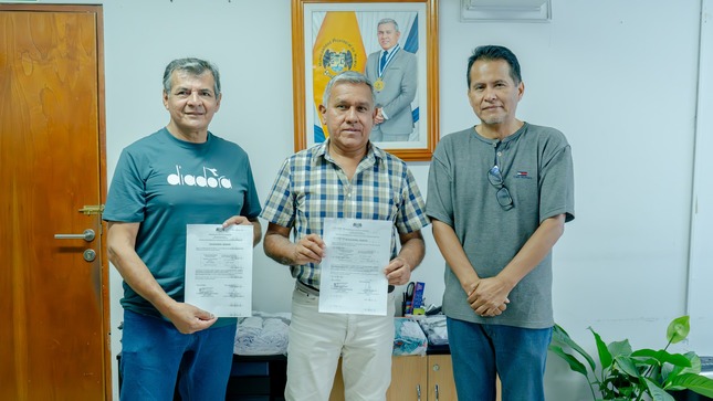 Municipalidad de Huaral entrega uniformes deportivos a la Liga Distrital de Básquetbol