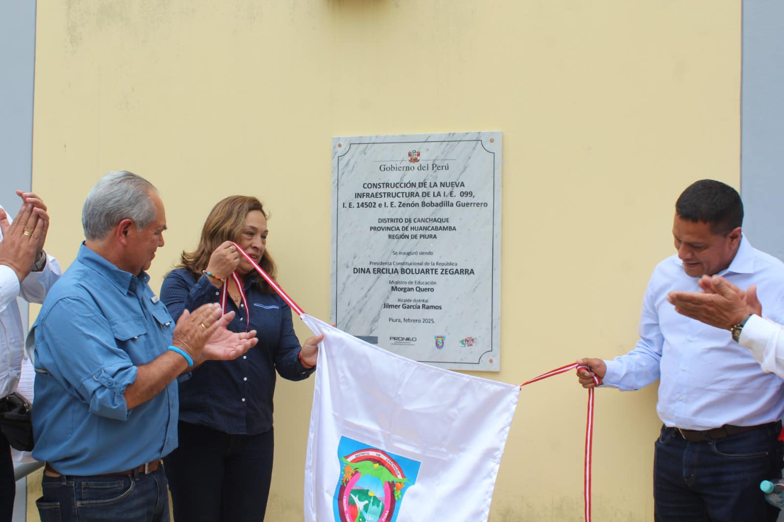 UGEL Piura participa de la inauguración de tres colegios en Coyona