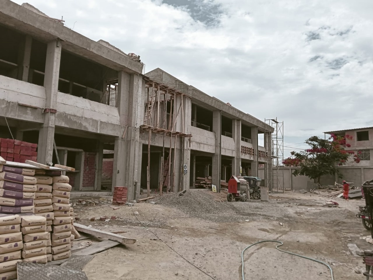 Pronied reinicia la reconstrucción de la I.E N.° 016 Emilia Barcia Boniffatti en Piura