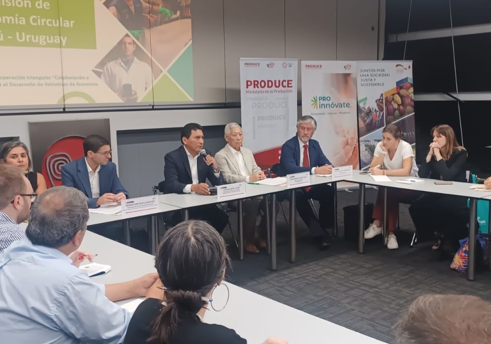 Perú y Uruguay intercambian experiencias en economía circular para impulsar la sostenibilidad y la competitividad.