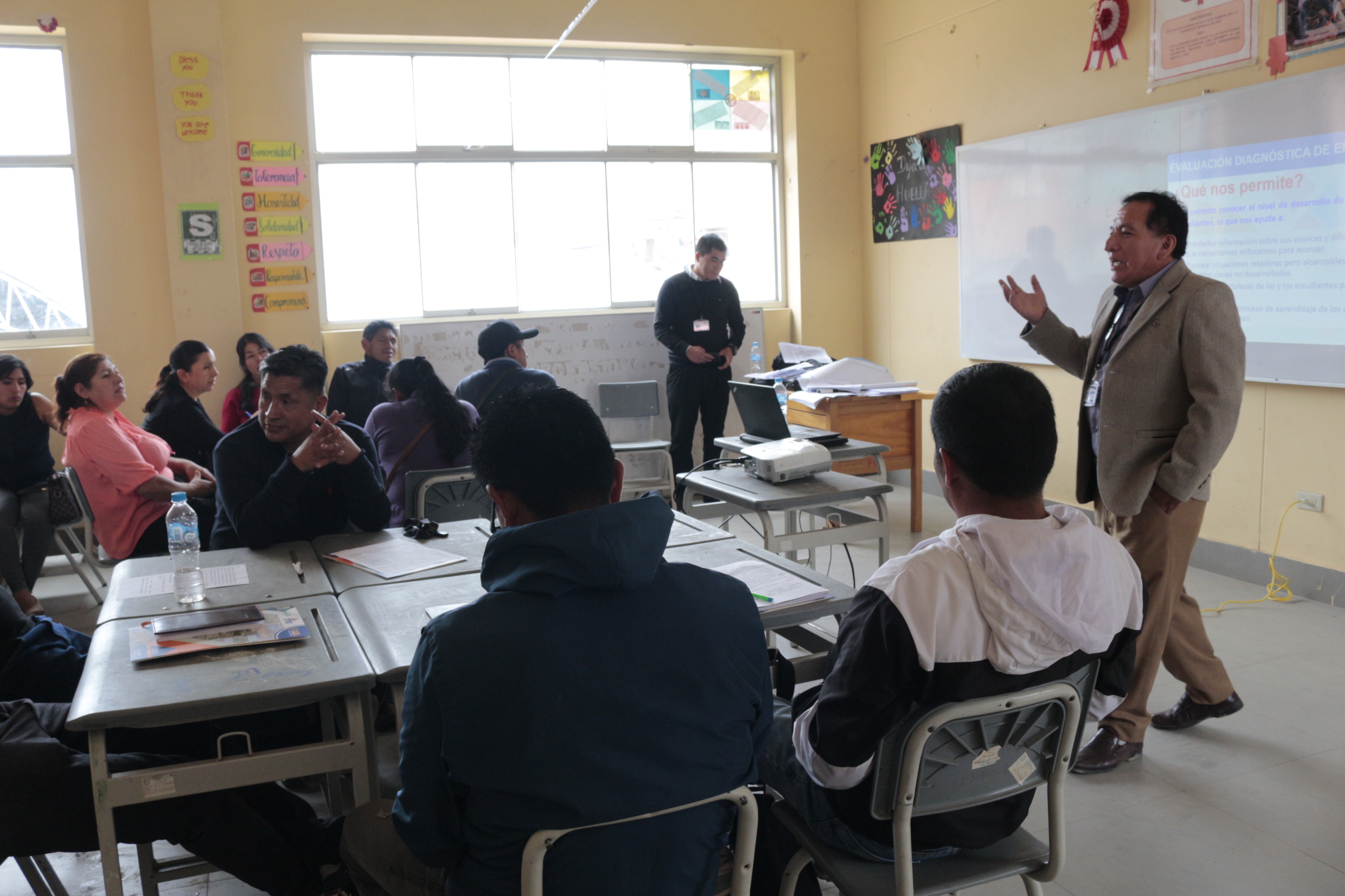 Taller con nuestros docentes de Yarowilca