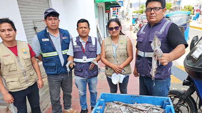 Municipalidad realizo la repartición de calamar a comedores de la ciudad