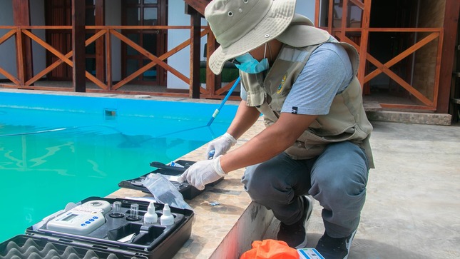 Municipalidad realiza operativo inopinado denominado “piscinas saludables en Huarmey”