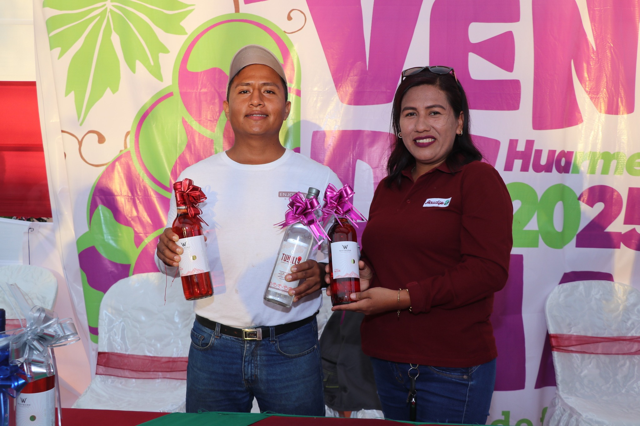 Concurso "Descorchado de Vino" "I Festival de la vendimia huarmeyana 2025"