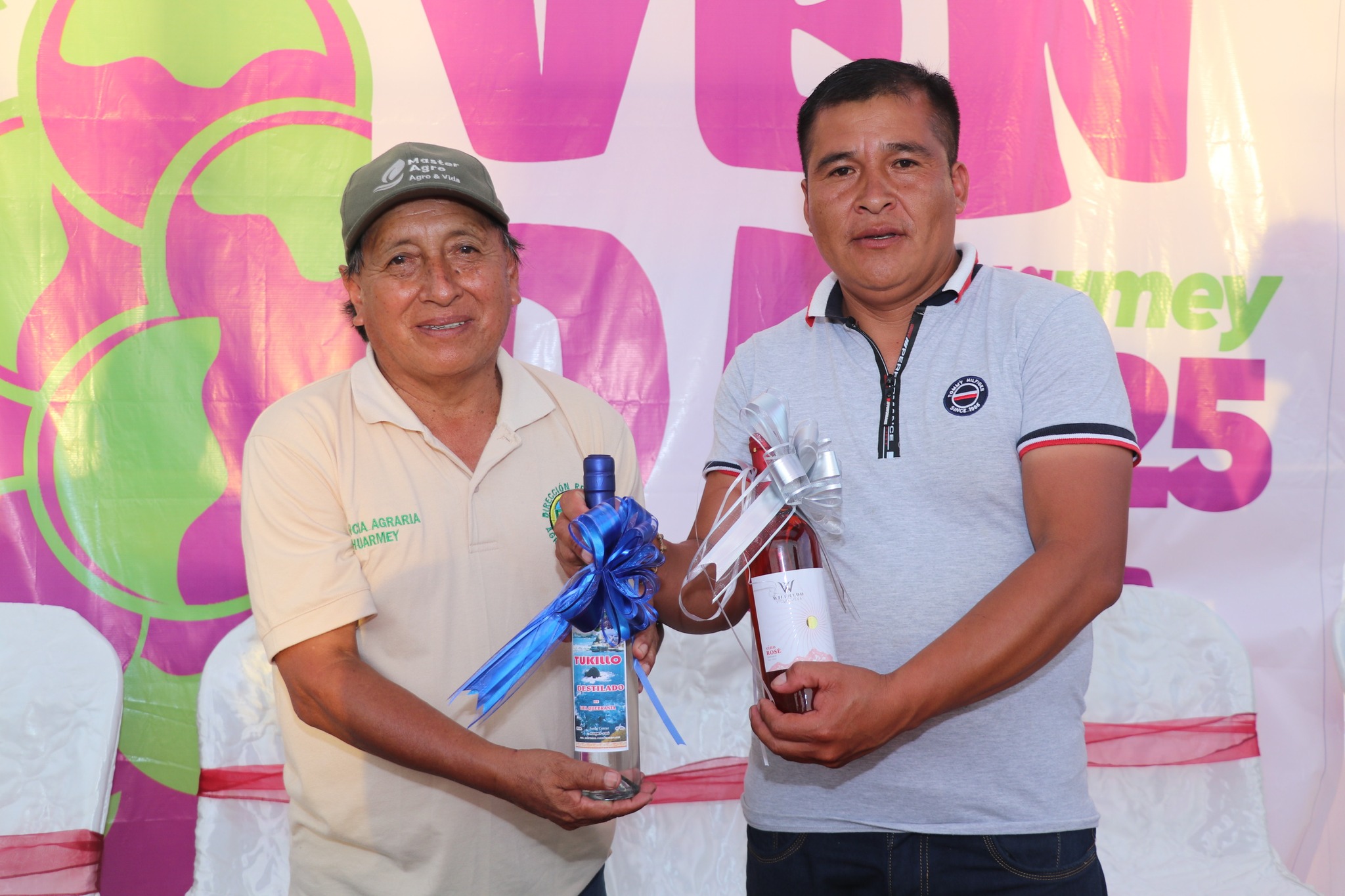 Concurso "Descorchado de Vino" "I Festival de la vendimia huarmeyana 2025"