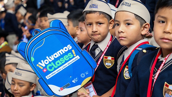 Sepa cómo manejar el cambio de colegio en tus hijos