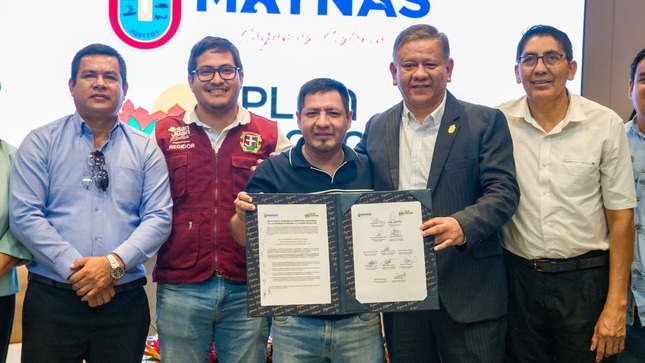"El gobernador René Chávez financia convenio de S/ 4.4 millones para el desarrollo ordenado de Iquitos