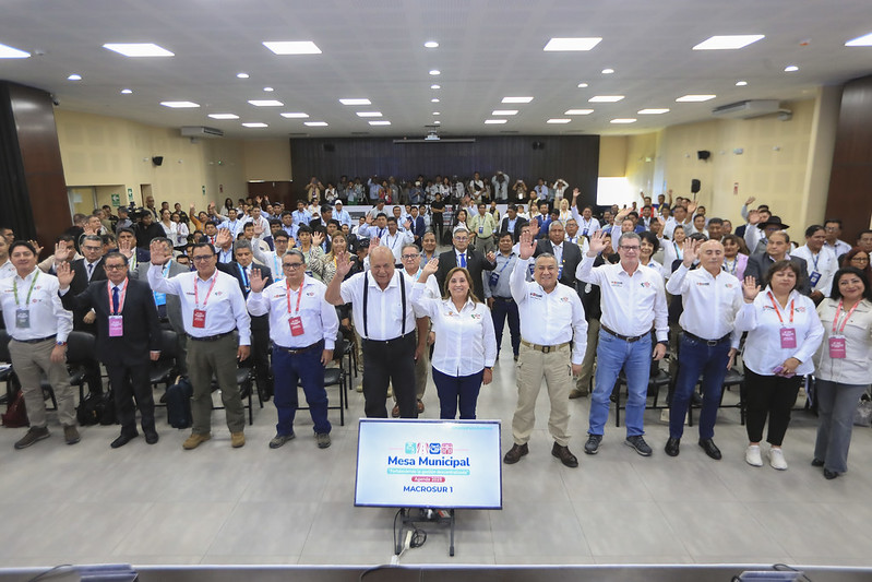 Presidenta Boluarte anuncia en Tacna entrega de kits de maquinarias a municipios provinciales para prevención frente a lluvias