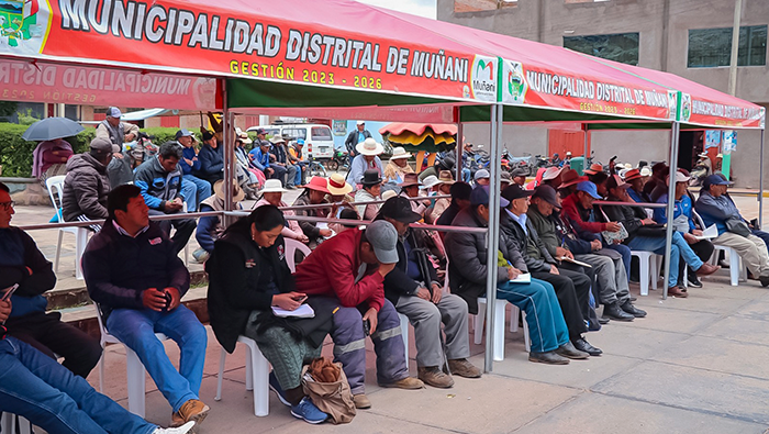 Emsapuno participa en charla informativa en integración para la sostenibilidad de los servicios básicos en el distrito de Muñani