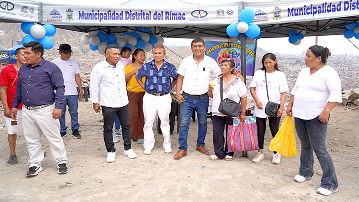 1º aniversario del sector, extendiendo nuestro más sincero saludo y felicitación a todos sus habitantes que con esfuerzo y dedicación buscan el desarrollo de su comunidad, reafirmando así nuestro compromiso de seguir trabajando de la mano con la población del sector.