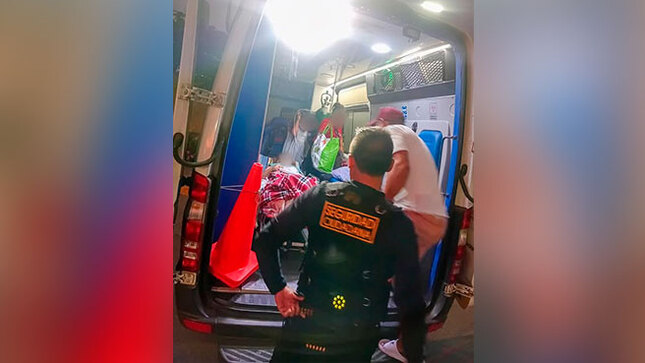 Serenazgo traslada pacientes al hospital "Eleazar Guzmán Barrón" de Nuevo Chimbote 