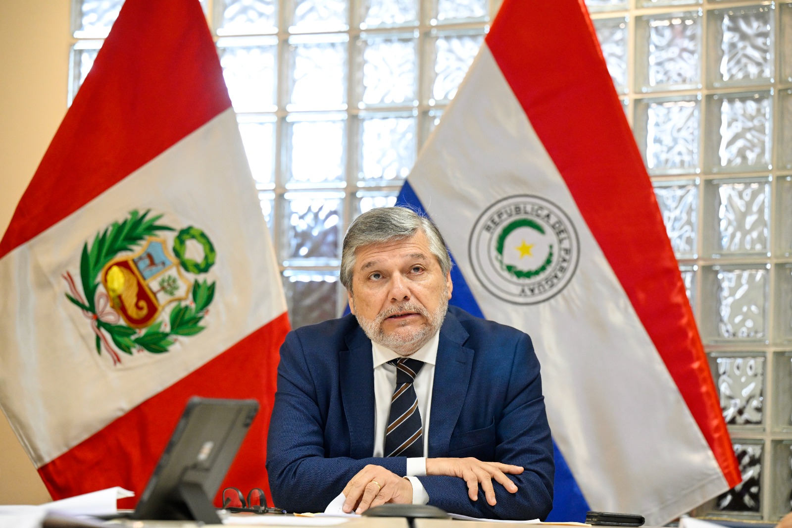 Perú y Paraguay