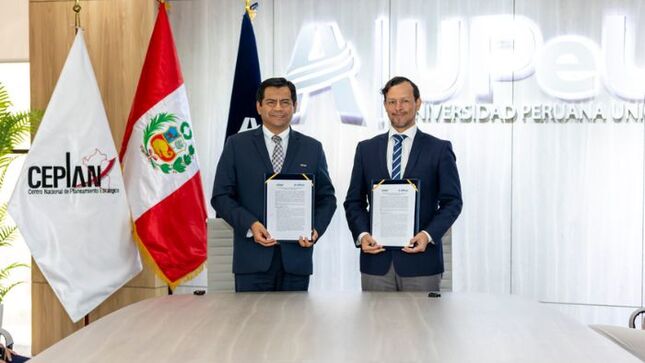 Firma de convenio entre Ceplan y Universidad Peruana Unión