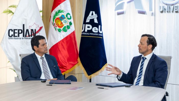 Firma de convenio entre Ceplan y Universidad Peruana Unión