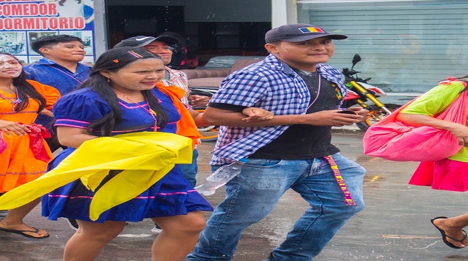 carnaval comunidad nativa kichwa El Wayku.