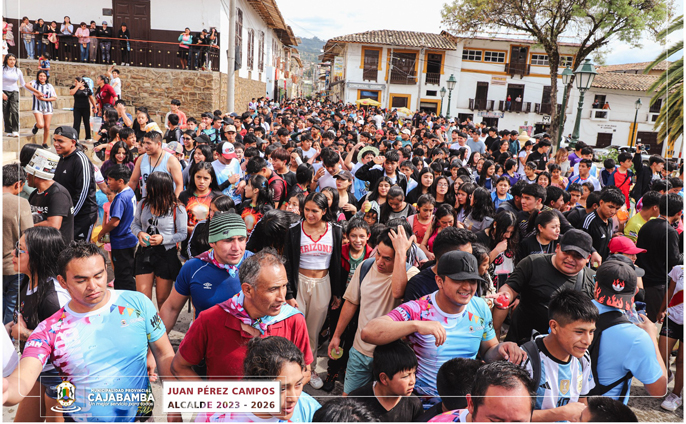 Segunda globeada del carnaval de la diversidad Cajabamba 2025