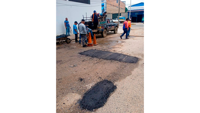Resanado de vΓas en el jr. Alfonso Ugarte Cdra. 18, 19, 20 y 21.
