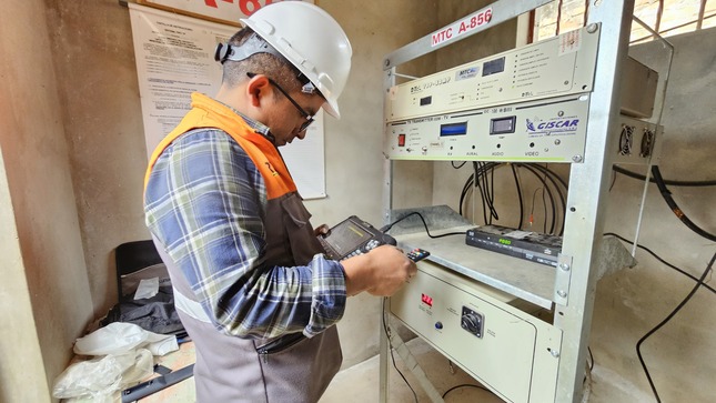 Instalación de kits de recepción Satelital DTH