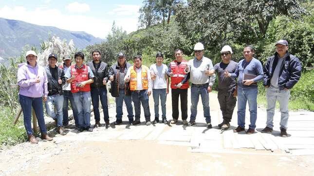 Visita técnica para definir trazo final de la vía YUNGAY - LLANGANUCO - YANAMA - LLACMA
