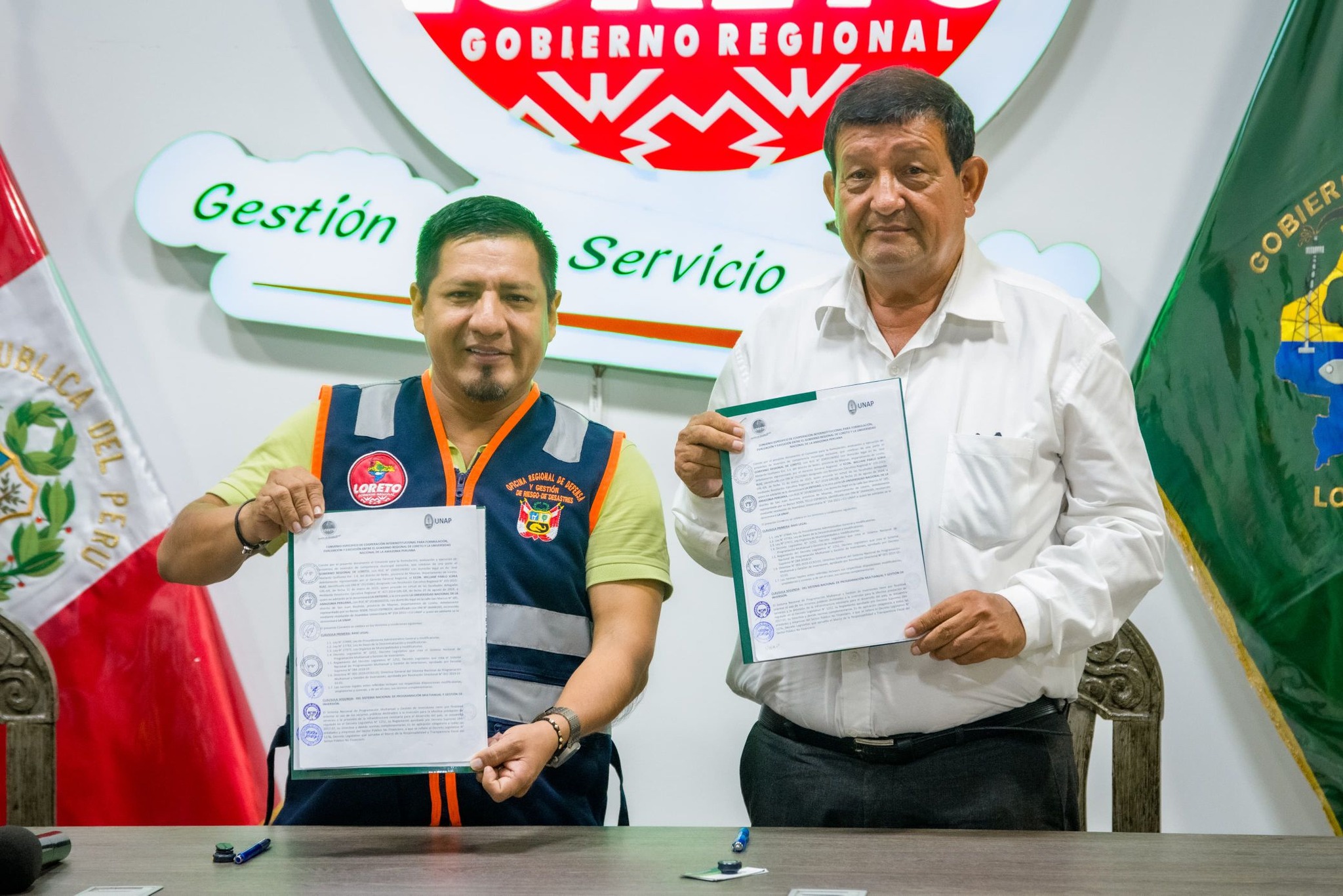 "El gobernador René Chávez firma convenio con la UNAP para impulsar proyectos educativos y científicos"