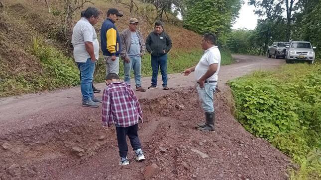 Intensa Jornada De Trabajo Que Realizó Hoy Tu Amigo Alcalde De Perené Jordan Soria Runachagua 