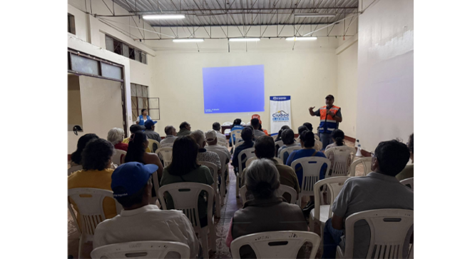 Durante la jornada, se compartieron recomendaciones clave para actuar ante desastres naturales y fortalecer la seguridad en cada comunidad.
Agradecemos la participación de los líderes vecinales, quienes desempeñan un rol fundamental en la prevención y respuesta ante emergencias.