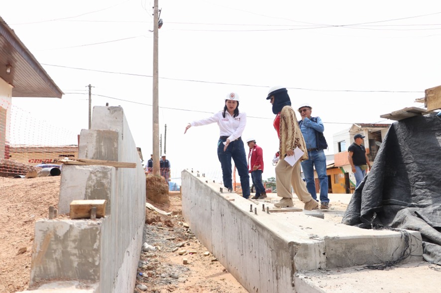 Supervisión al avance de obras en 9 de Octubre.