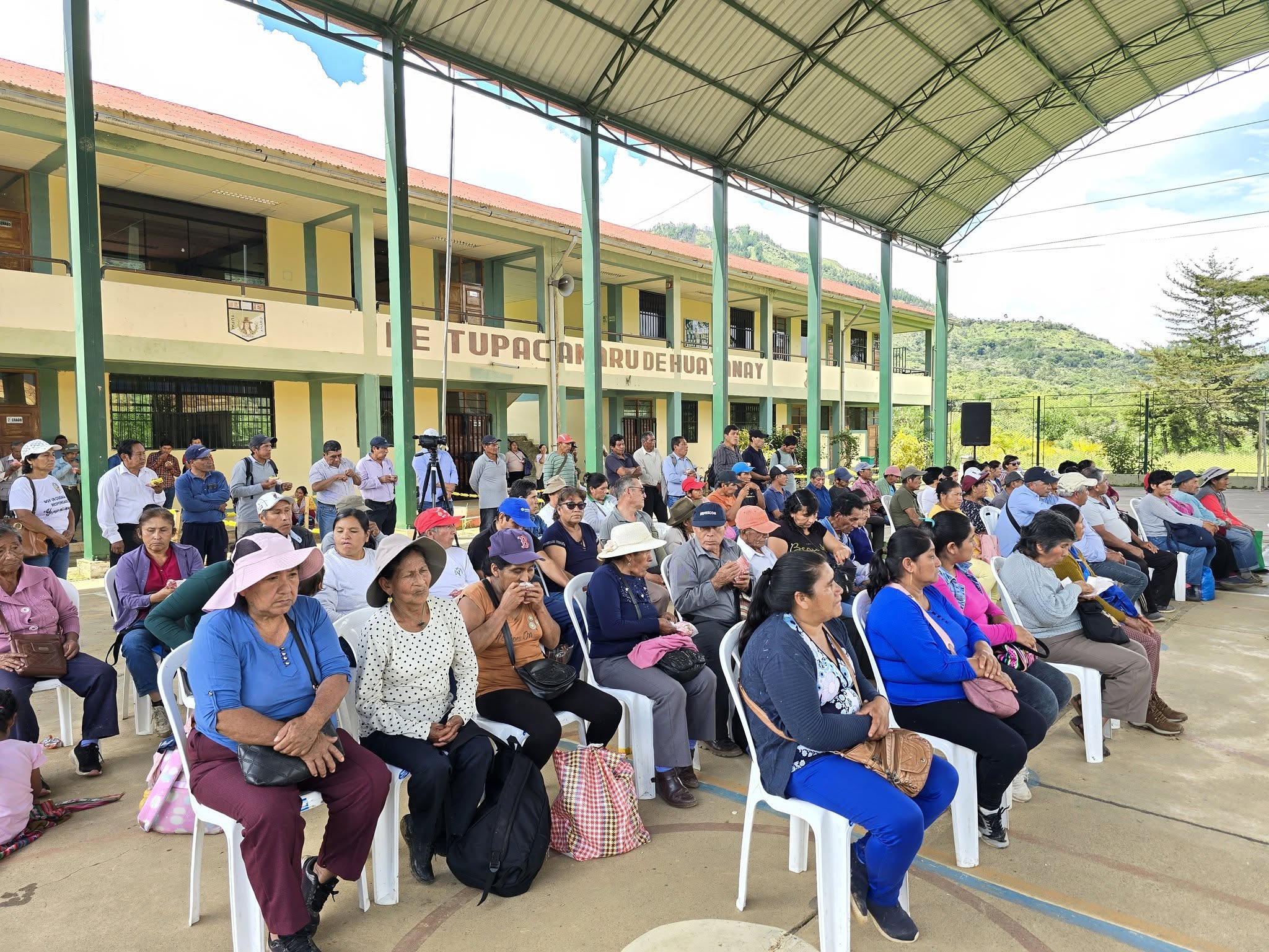 Alcalde de La Convención emprendió proceso de plantación de café especial en el sector de Huayanay como parte del proyecto café
