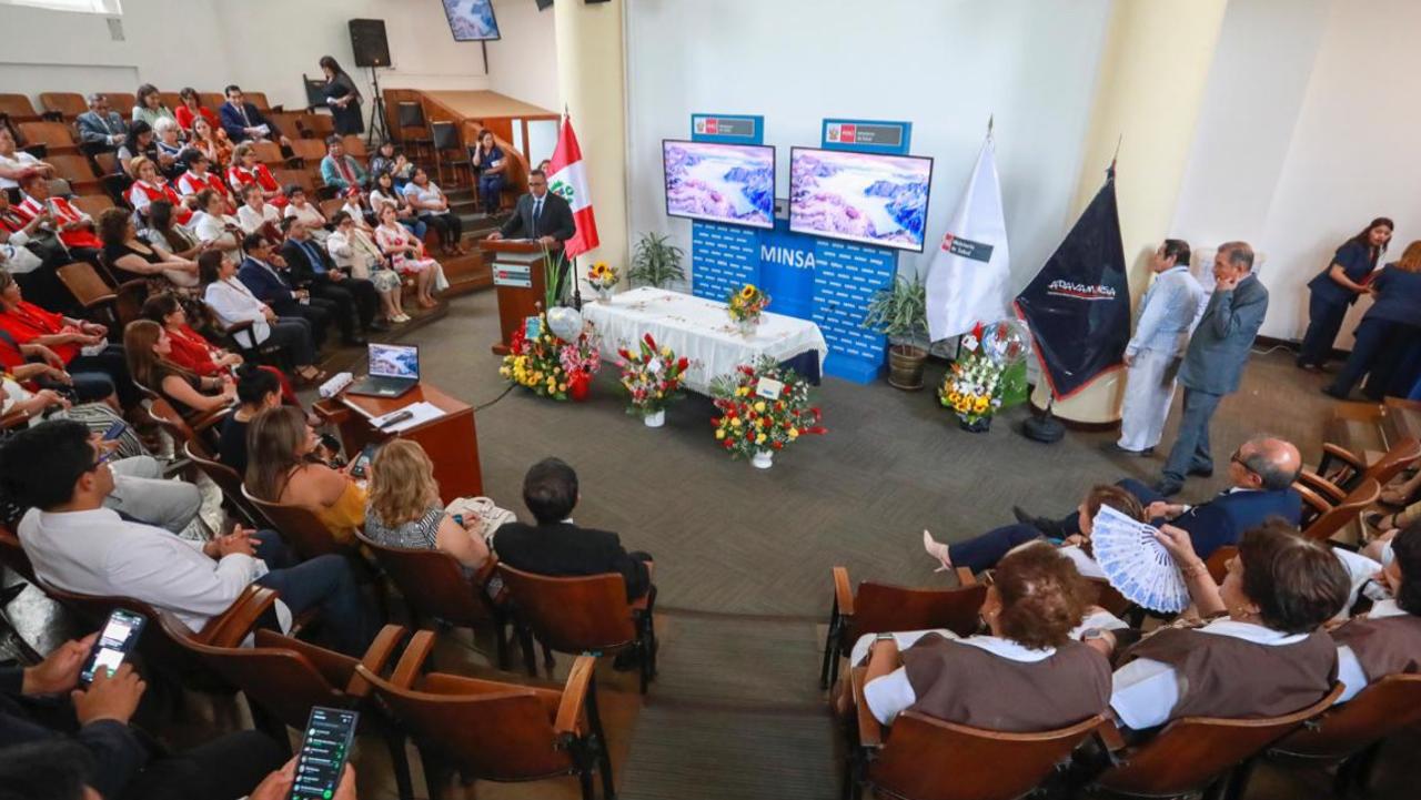 Adavaminsa cumple 25 años al servicio de miles de pacientes