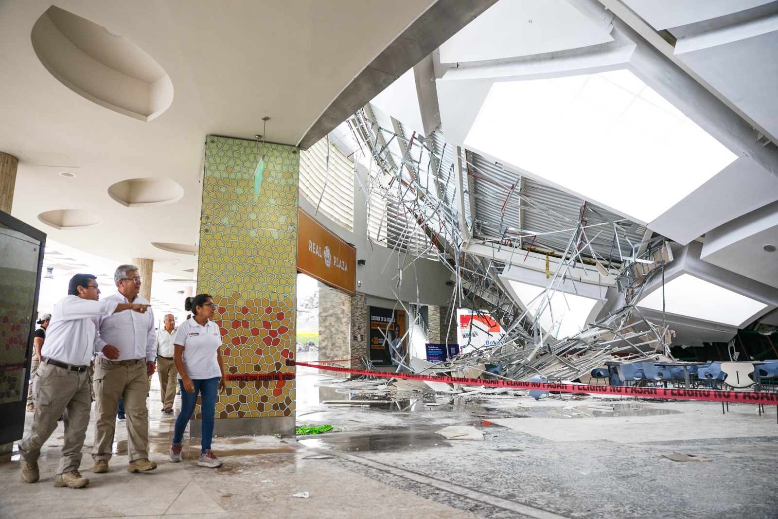 El Gobierno intensifica las coordinaciones de rescate y refuerza la atención de salud en las víctimas.