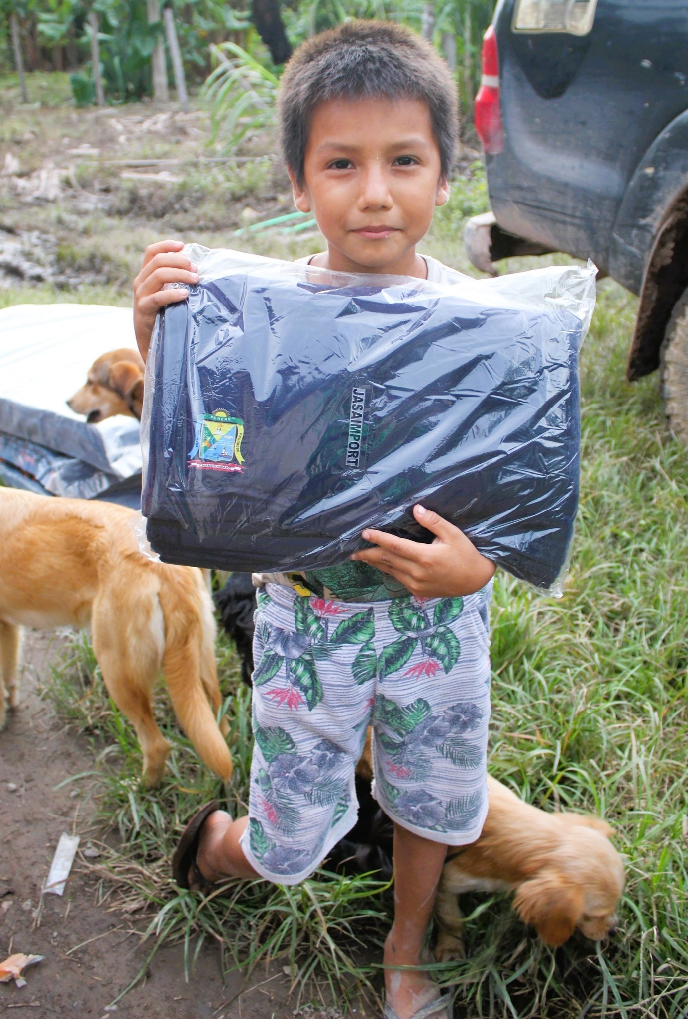 Apoyo Humanitario A Familia Afectada Por Inundaci贸n