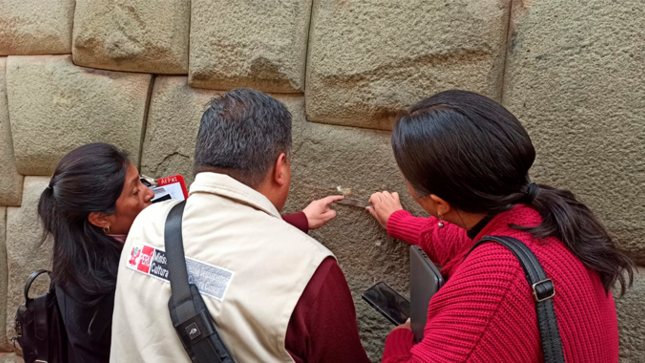 Atentado piedra 12 ángulos