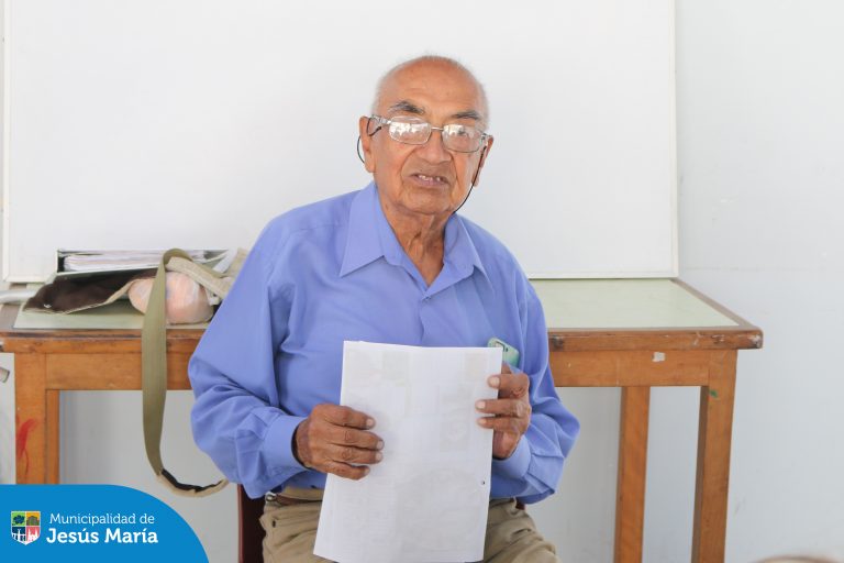 En el marco del Día Mundial de la Lucha contra la Depresión, brindamos una charla educativa en el CIAM para nuestros adultos mayores 👴🏻 y sus familias, aprendiendo a reconocer señales de alerta, brindar apoyo emocional ❤️ y fomentar el bienestar de quienes más amamos. 🫂
¡Gracias a todos los asistentes por ser parte de este importante paso hacia un mejor cuidado emocional!