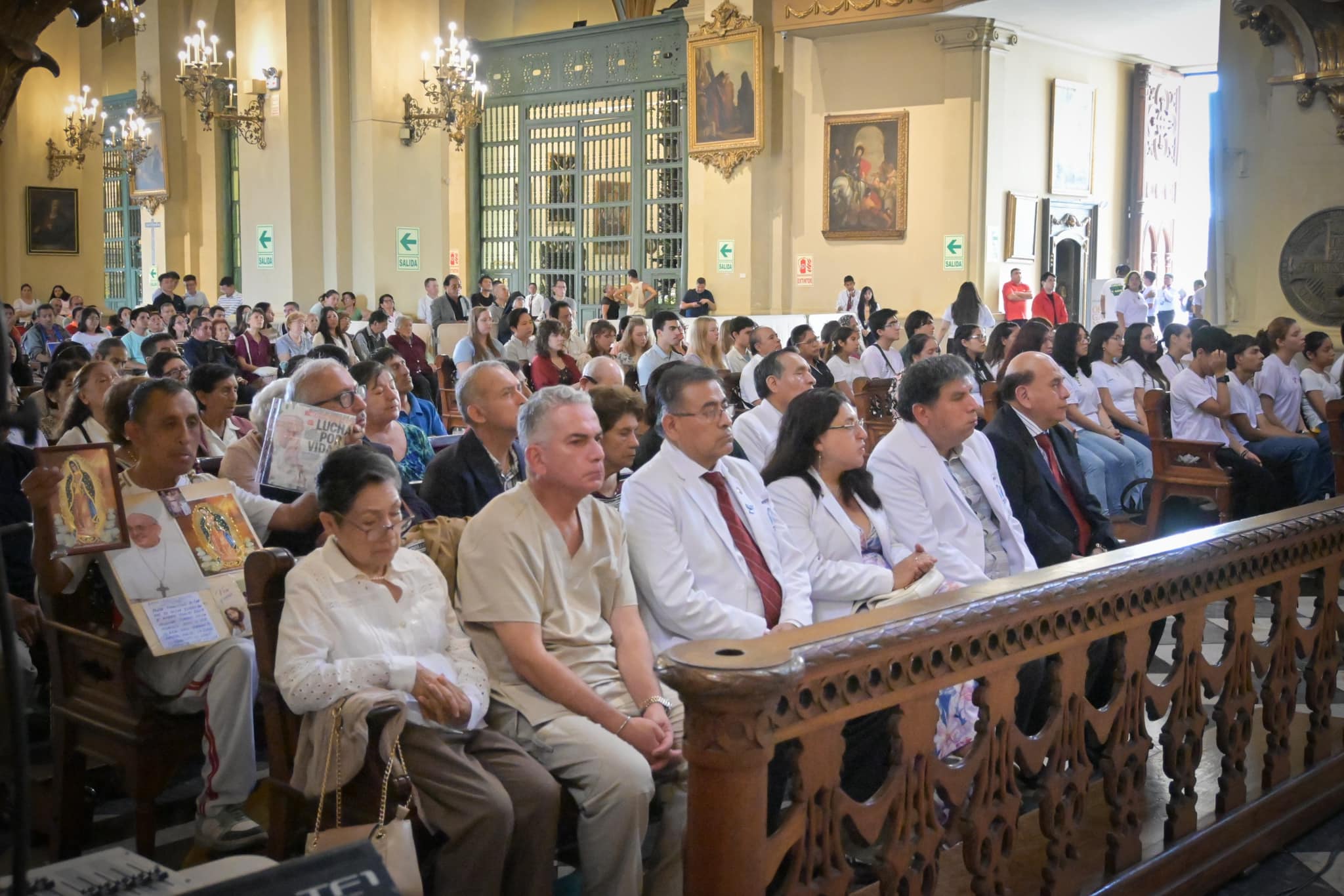 Ceremonia Religiosa por los 150 años del Hospital Nacional Dos de Mayo 