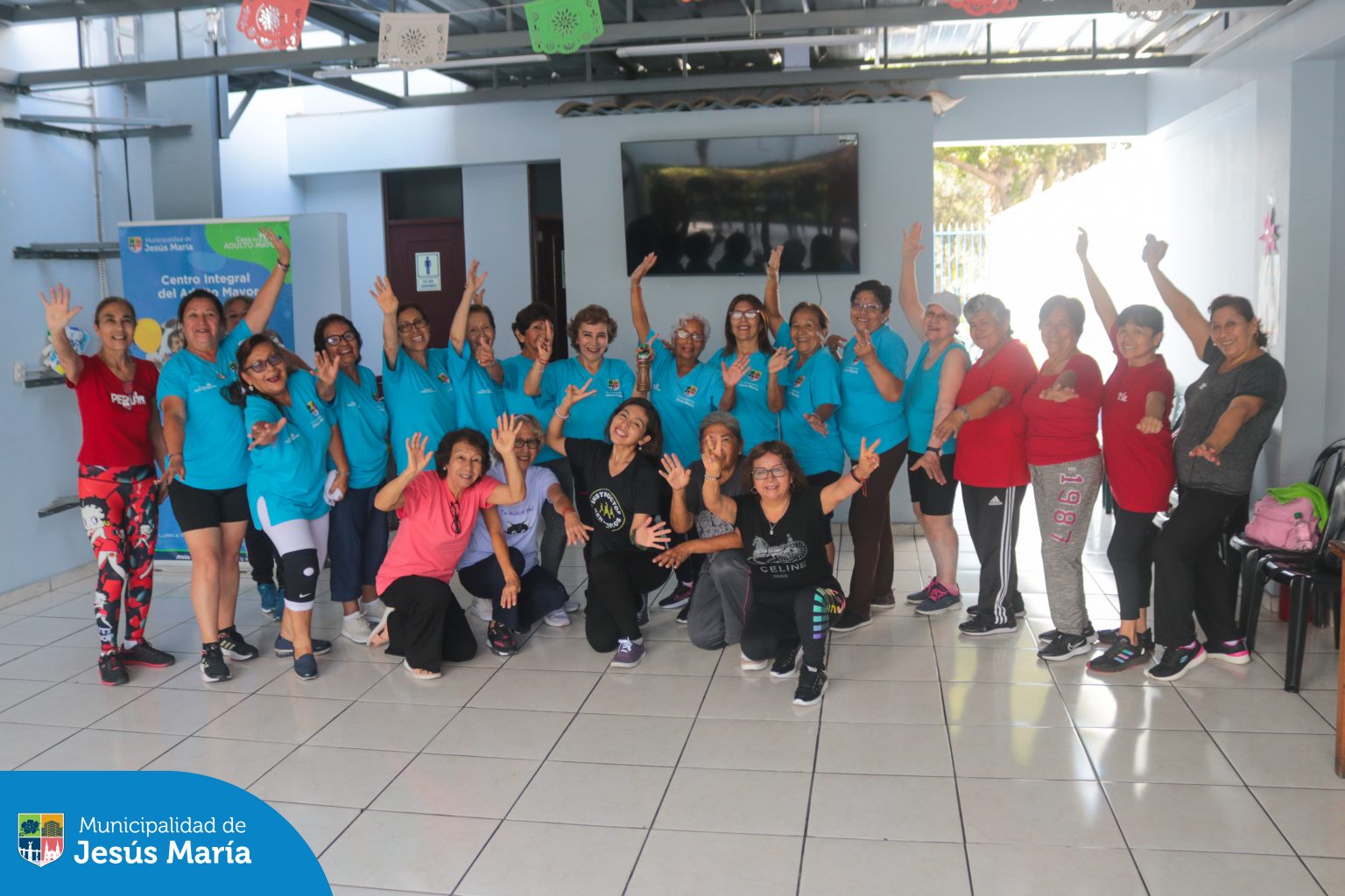 En Jesús María, el bienestar de nuestros adultos mayores es prioridad 💙
En el Centro Integral del Adulto Mayor (CIAM) trabajamos por el bienestar de nuestros vecinos, ofreciendo talleres y actividades diseñados para mejorar su calidad de vida.
☝️ Acércate al CIAM y conoce todo lo que tenemos para ti. ¡Te esperamos!