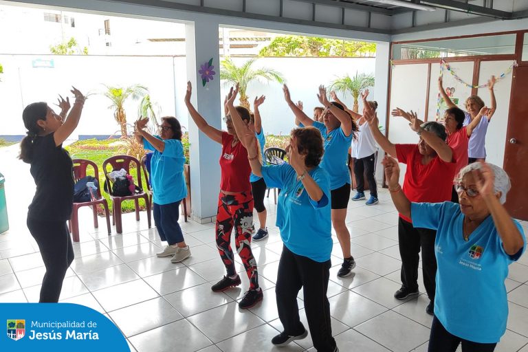 En Jesús María, el bienestar de nuestros adultos mayores es prioridad 💙
En el Centro Integral del Adulto Mayor (CIAM) trabajamos por el bienestar de nuestros vecinos, ofreciendo talleres y actividades diseñados para mejorar su calidad de vida.
☝️ Acércate al CIAM y conoce todo lo que tenemos para ti. ¡Te esperamos!