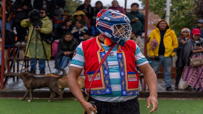 Encuentro internacional de juegos tradicionales Gayado KΒ΄asuy Cusipata y Hockey de CanadΓ‘ Un deporte de Hermanamiento