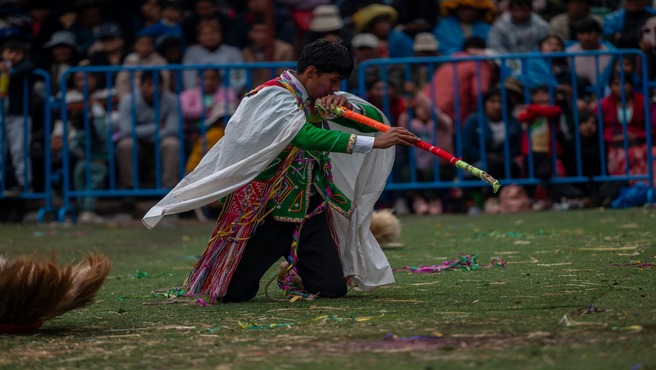 Celebraci贸n del Capul铆 Raymi una fiesta tradicional con presentaci贸n de Danzas Fokl贸ricas