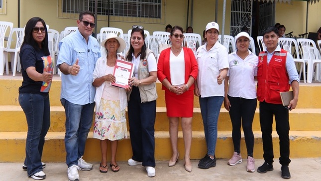 Entrega de títulos de propiedad
