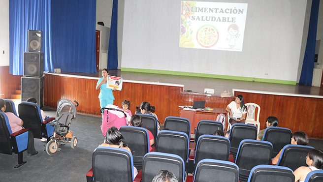 Municipalidad realiza charlas informativas a beneficiarias de vaso de leche de la provincia de Huarmey