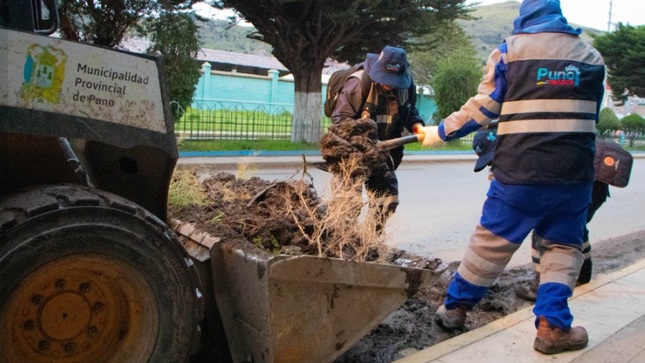 Gerencia de Residuos Sólidos refuerza la limpieza en puno para el desarrollo de una festividad más sostenible