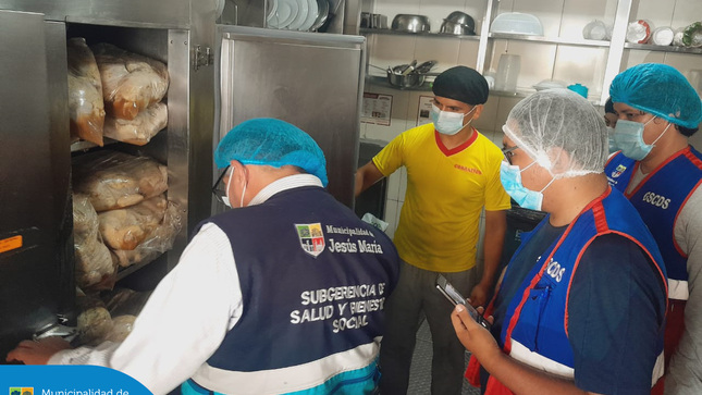 En la Municipalidad de Jesús María realizamos inspecciones frecuentes en los restaurantes y locales de expendio de alimentos del distrito,  con la finalidad de garantizar a los vecinos y visitantes productos alimenticios en buen estado de conservación,  adecuada infraestructura y equipos que funcionen dentro de las normas sanitarias vigentes