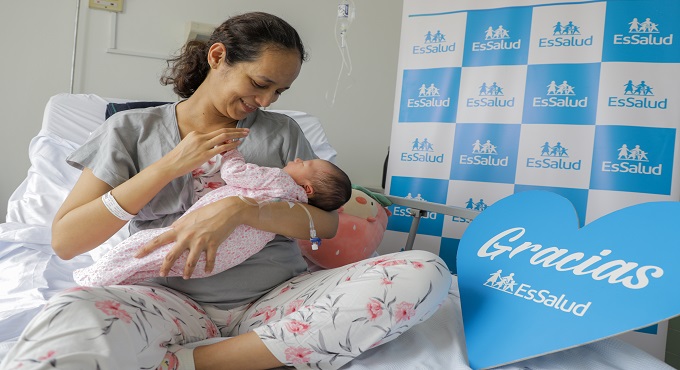Paciente con hemofilia cumple su sueño y se convierte en madre en el Hospital Rebagliati de EsSalud
