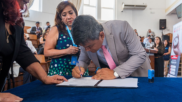 Cenares, comprometido con la lucha frontal contra la corrupción