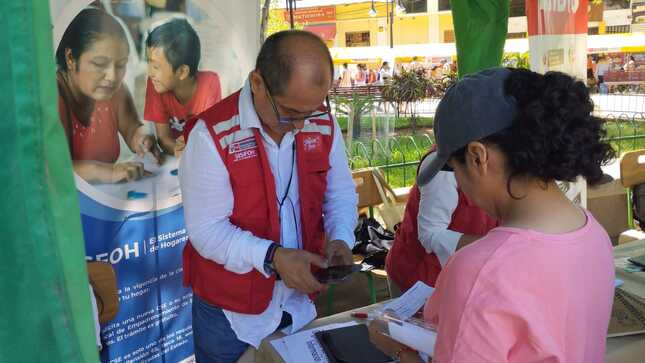 atención en feria Sullana