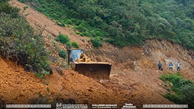 limpieza y rehabilitación de caminos en diversos caseríos 