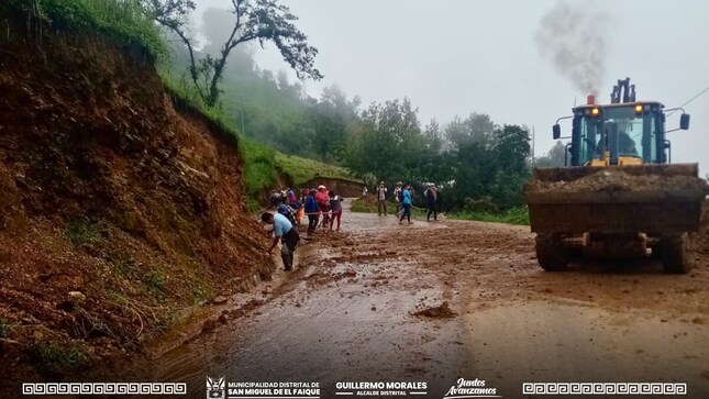 Mantenimiento de cunetas en Santa Ana - Gaspar