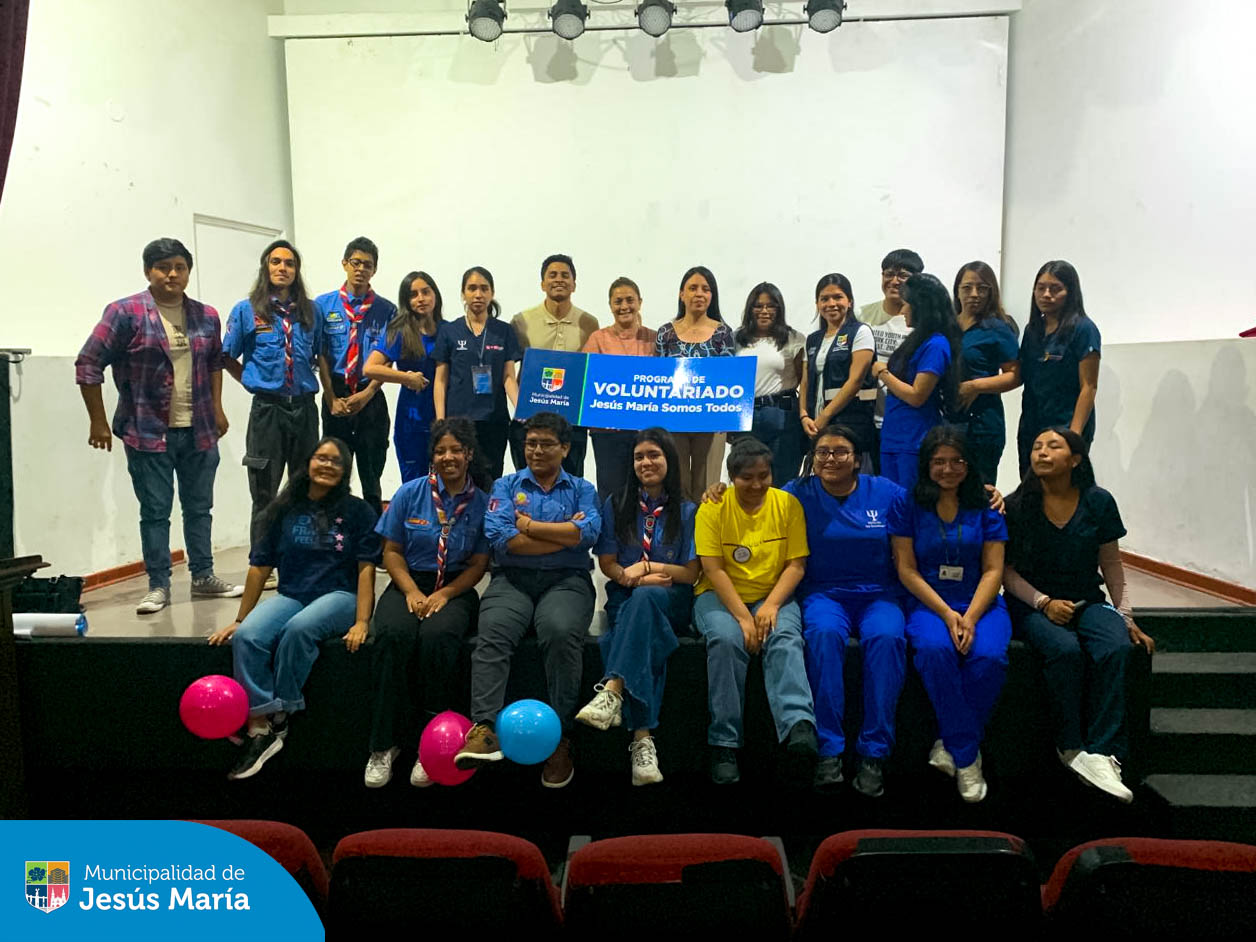 El equipo de voluntarios recibió un importante taller que los ayudará a desenvolverse en situaciones de apoyo a la comunidad.
¿Te gustaría sumarte a este gran equipo? Inscríbete y sé parte de nuestro voluntariado ingresando a bit.ly/3KshG3O