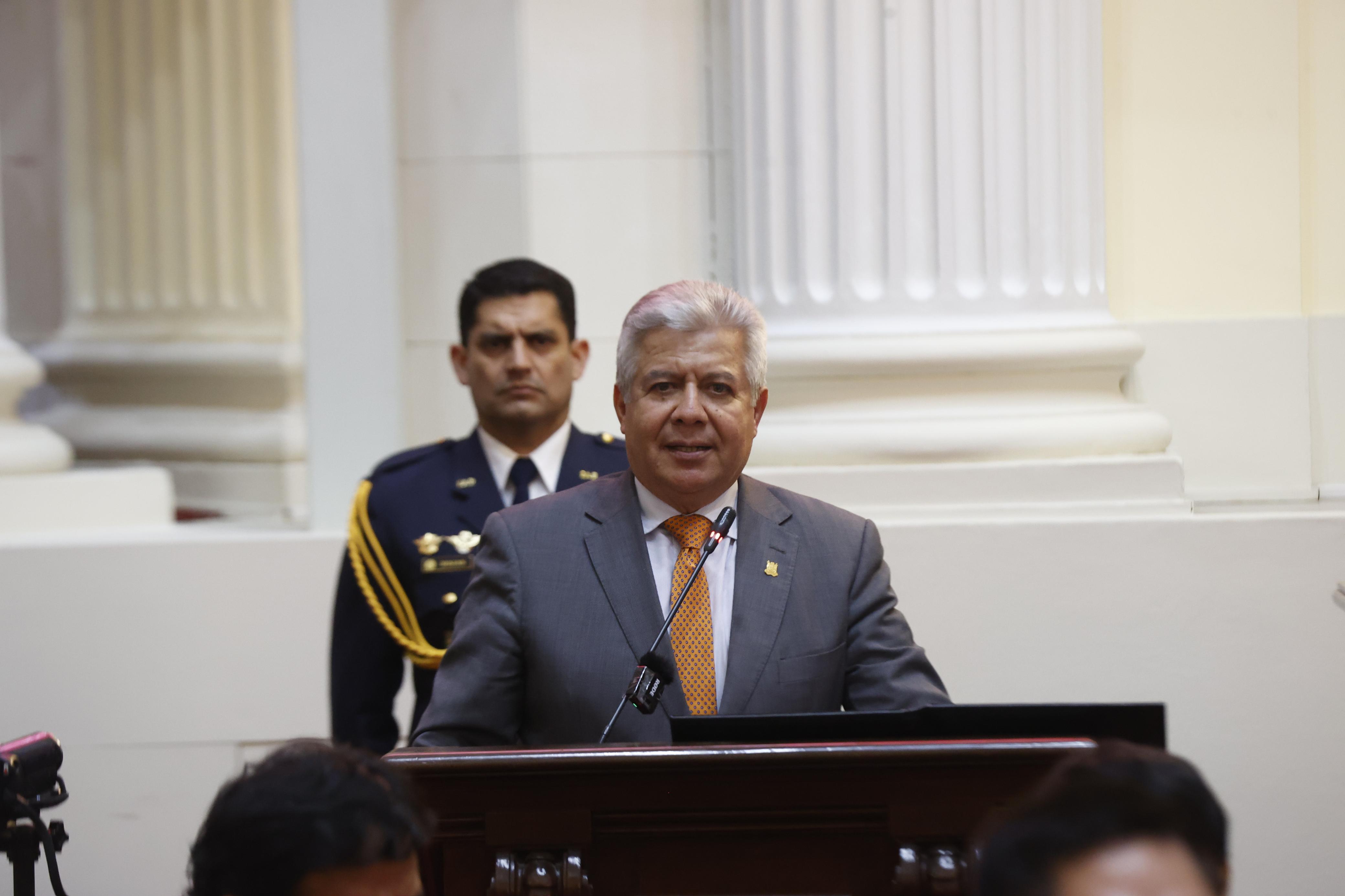 Ministro de Defensa resalta el papel de los símbolos patrios en la identidad y unidad del país
